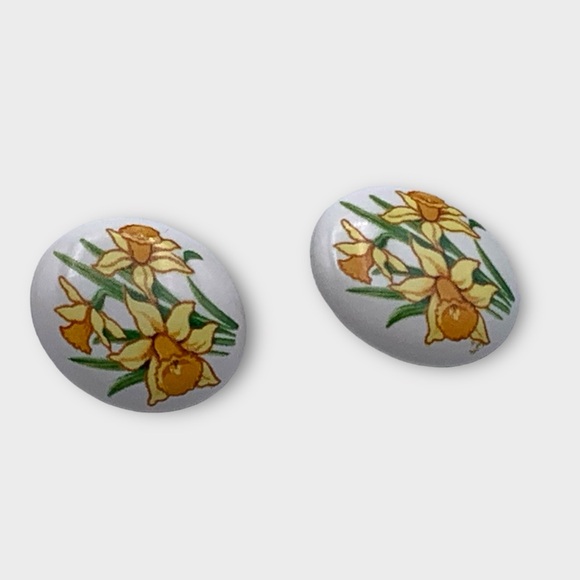 Vintage Ceramic Transfer Yellow Tulip Oval Pierced Earrings - Picture 9 of 10